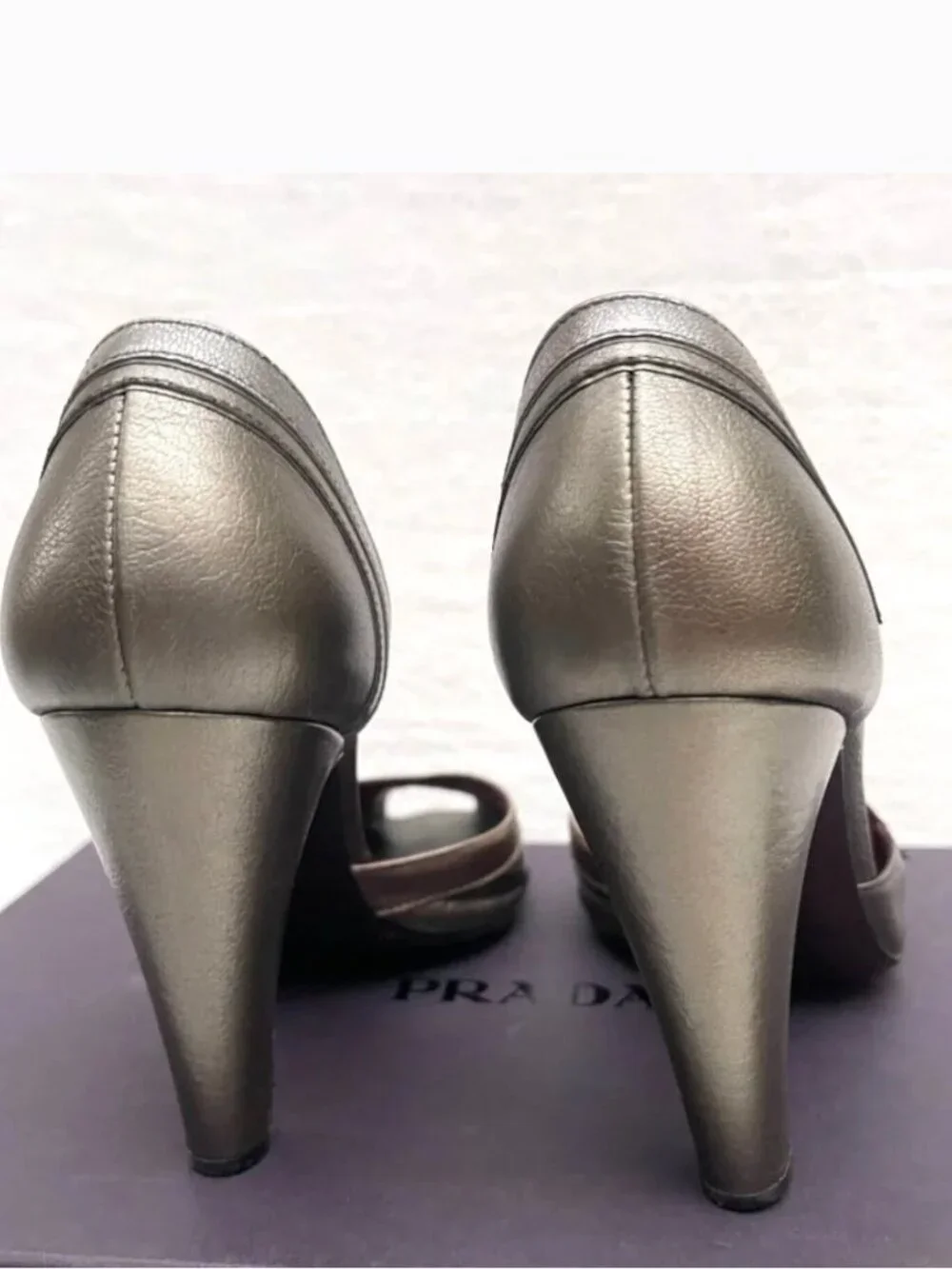 Prada D'Orsay Metall Deco Calzature Donna peep Toe heels pumps 7,5